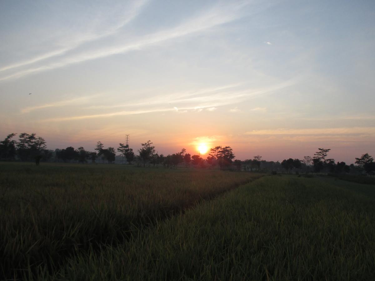 Rumah Ukhi Guest House Cebongan Exterior photo