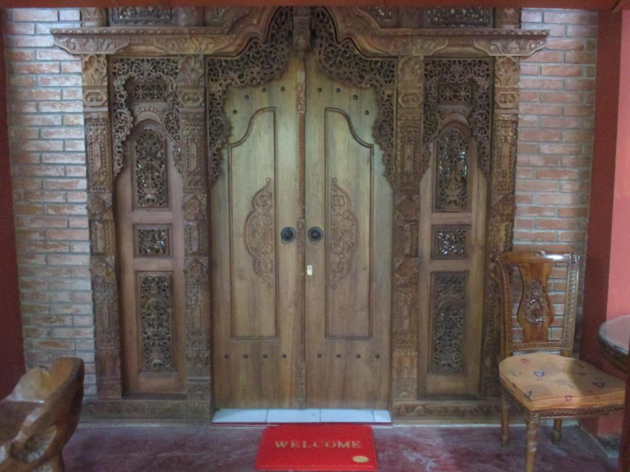 Rumah Ukhi Guest House Cebongan Exterior photo